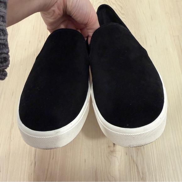 Vince Women’s Blair Slip-On Sneaker Black Suede Size 7.5 - Picture 9 of 12